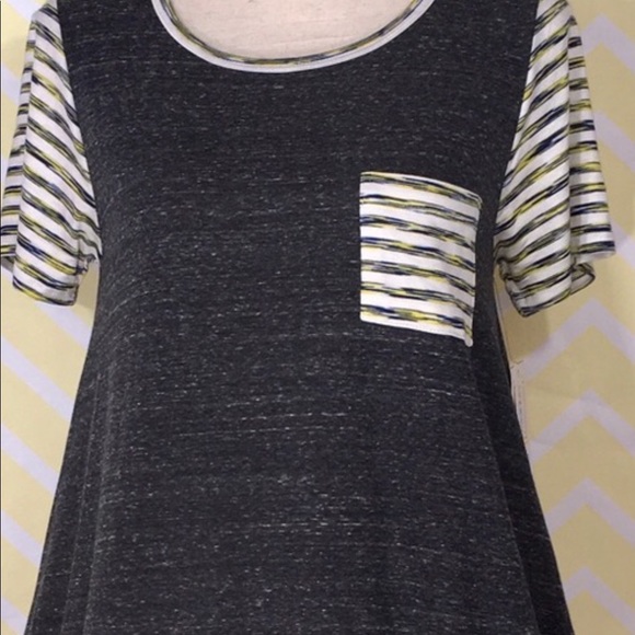 LuLaRoe Dresses & Skirts - Super cute, so soft UGC Large Carly. LuLaRoe. 😍